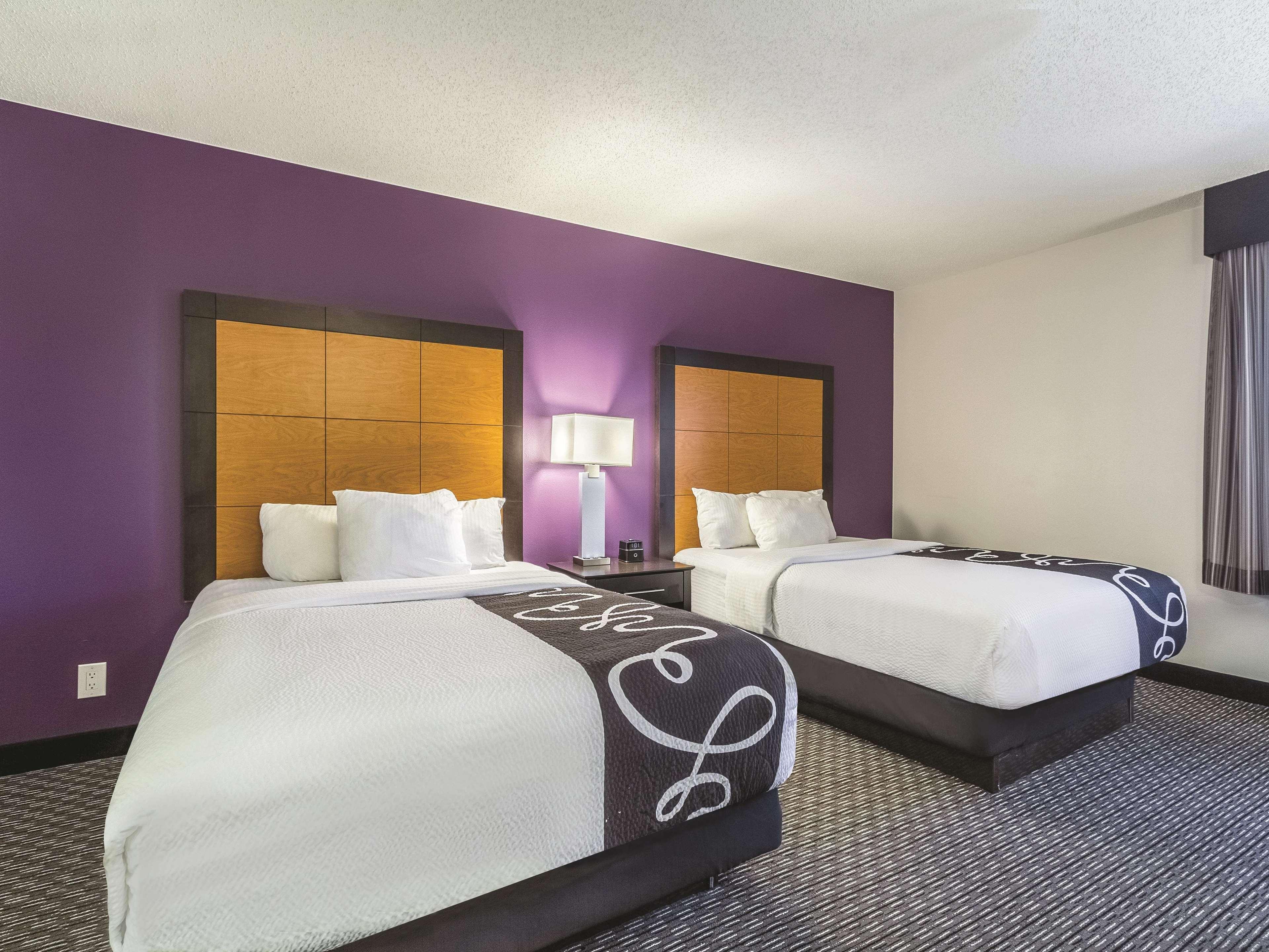 La Quinta By Wyndham Cleveland - Airport North Hotel Luaran gambar