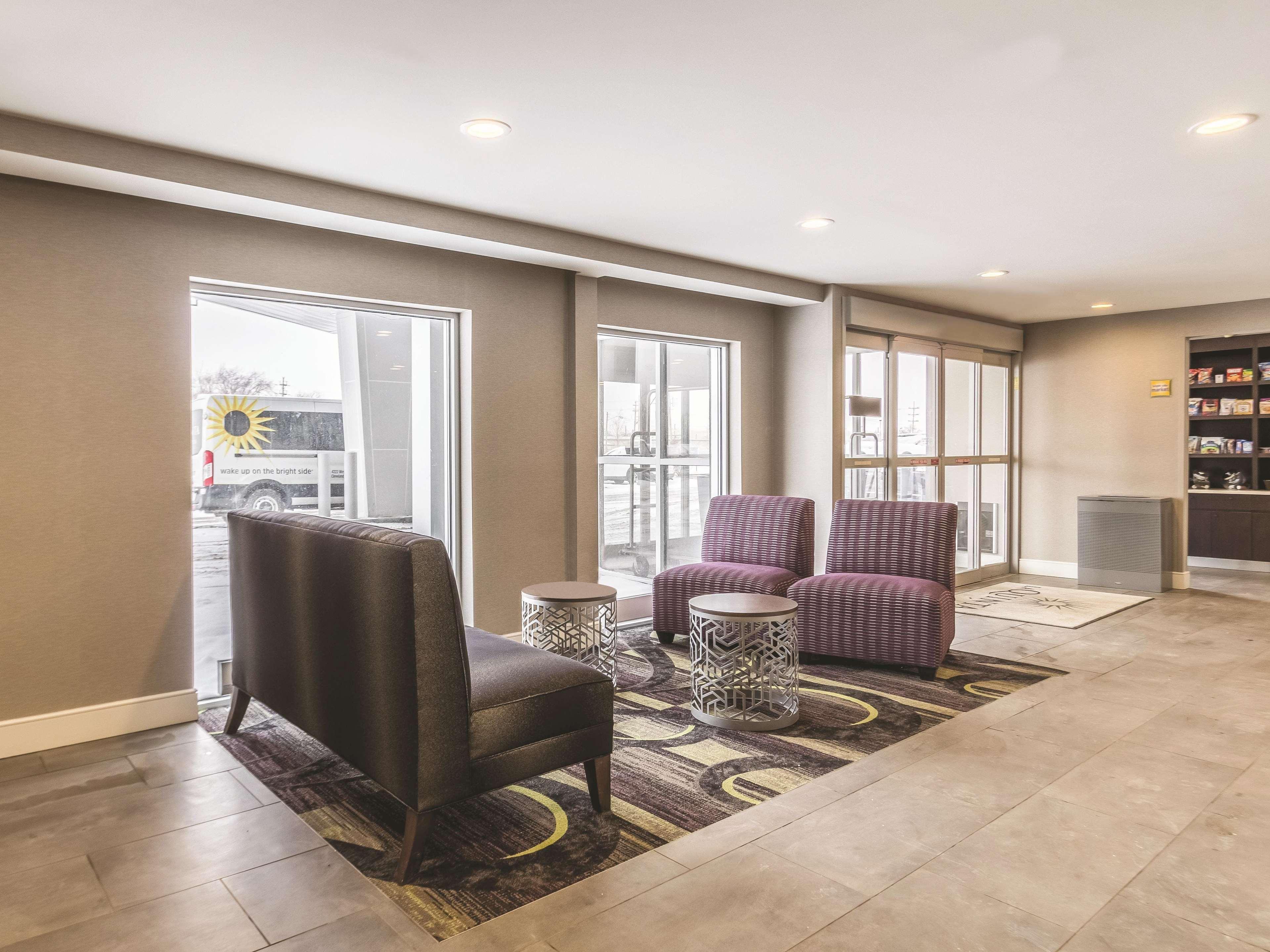 La Quinta By Wyndham Cleveland - Airport North Hotel Luaran gambar