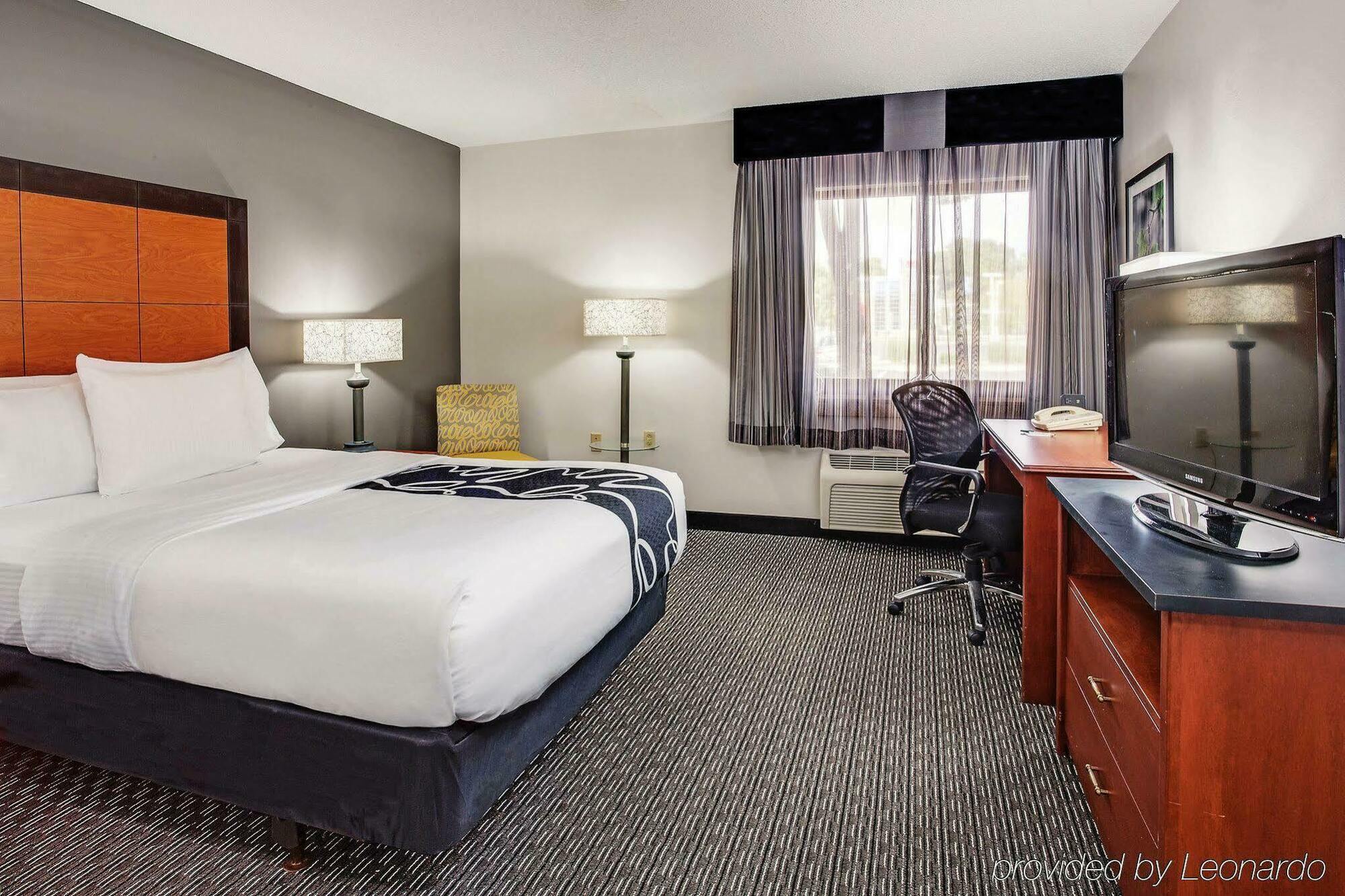 La Quinta By Wyndham Cleveland - Airport North Hotel Luaran gambar