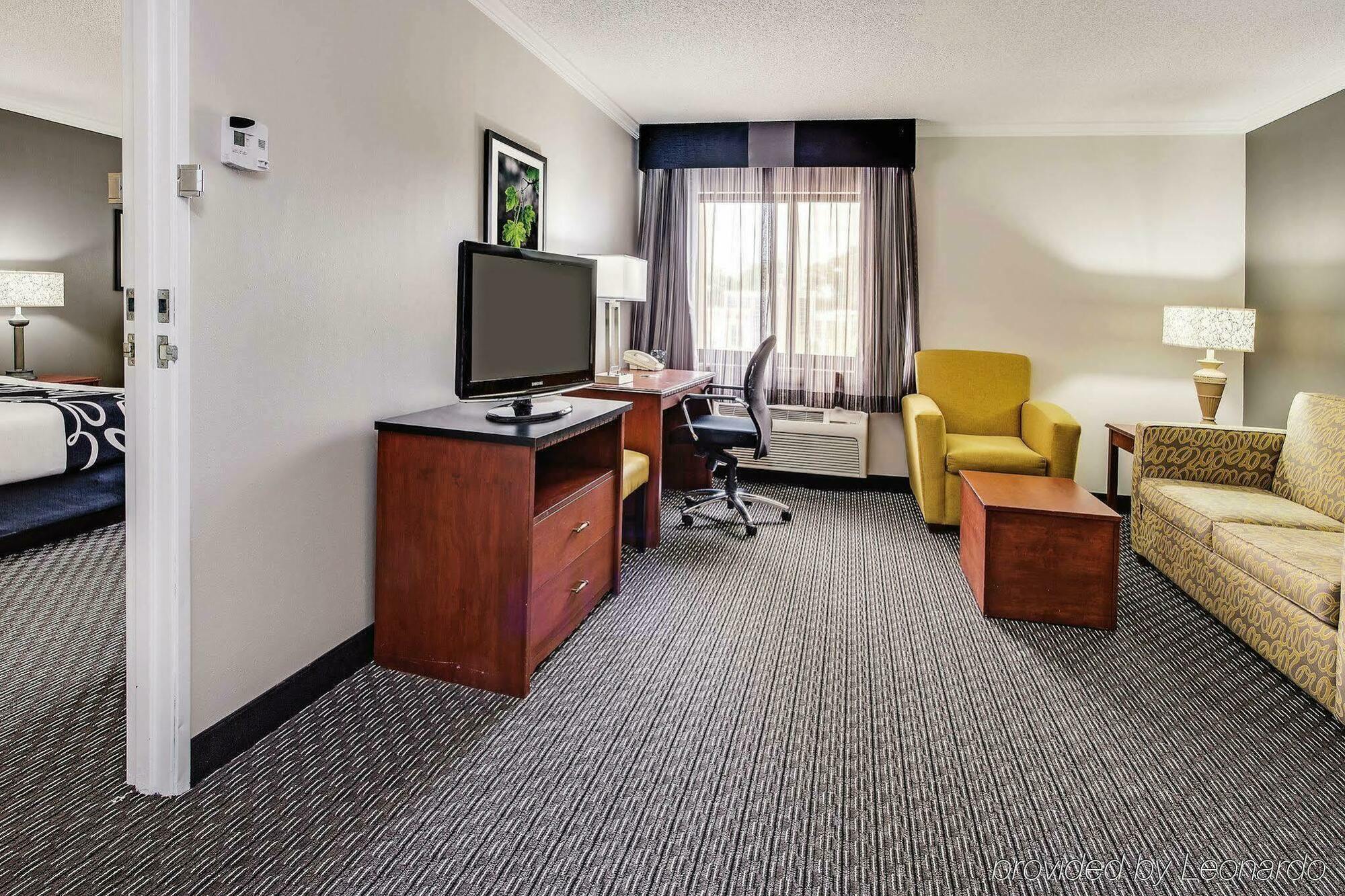 La Quinta By Wyndham Cleveland - Airport North Hotel Luaran gambar