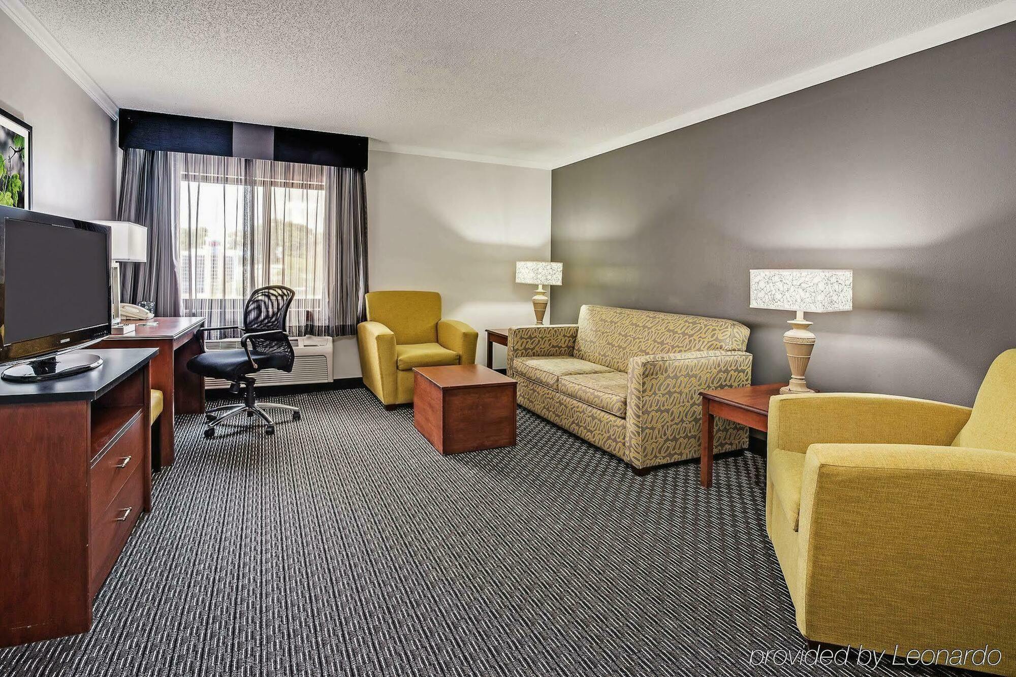 La Quinta By Wyndham Cleveland - Airport North Hotel Luaran gambar