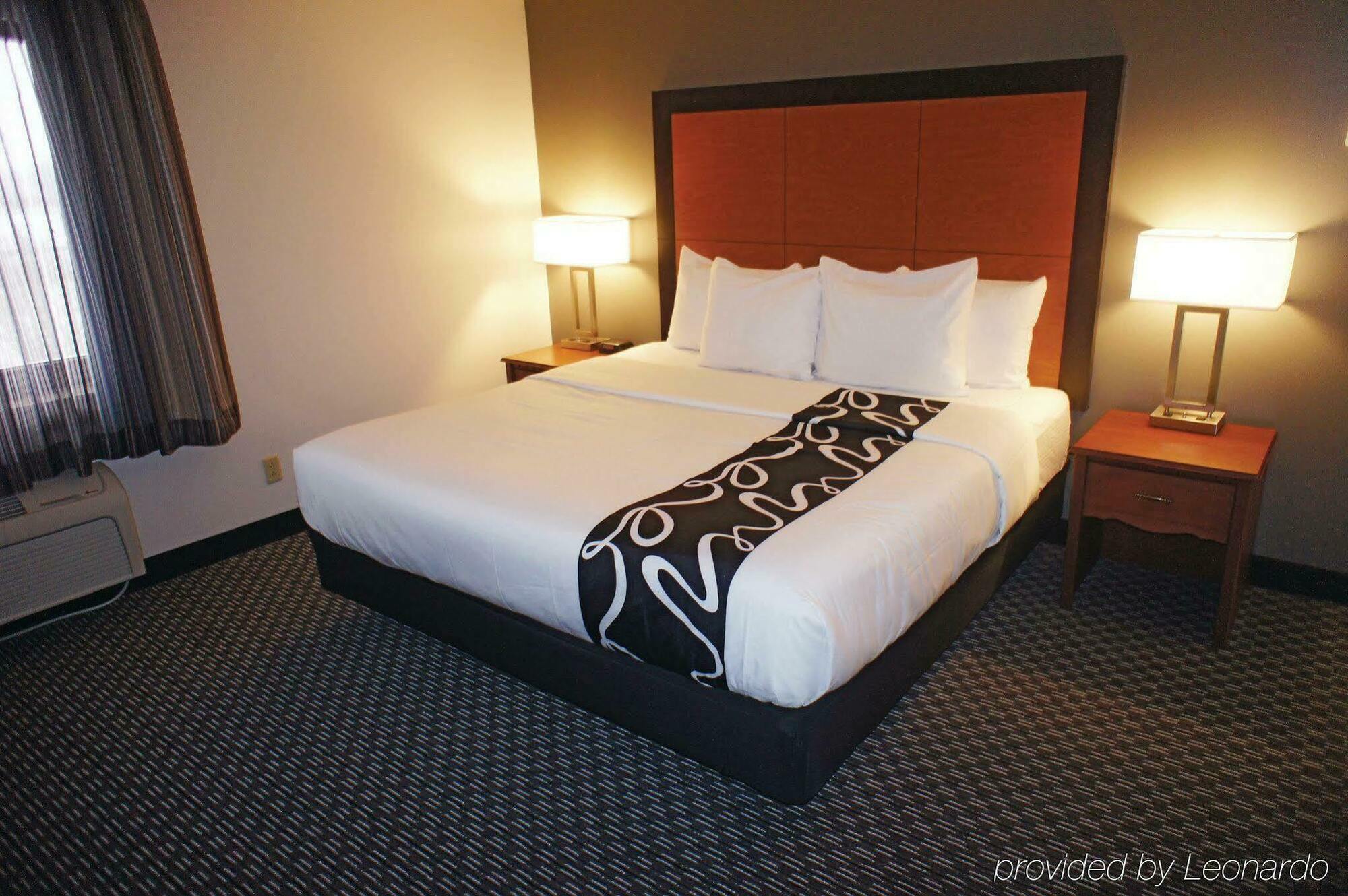 La Quinta By Wyndham Cleveland - Airport North Hotel Luaran gambar